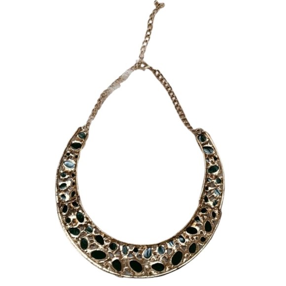 Francesca’s Statement Necklace - Picture 3 of 3